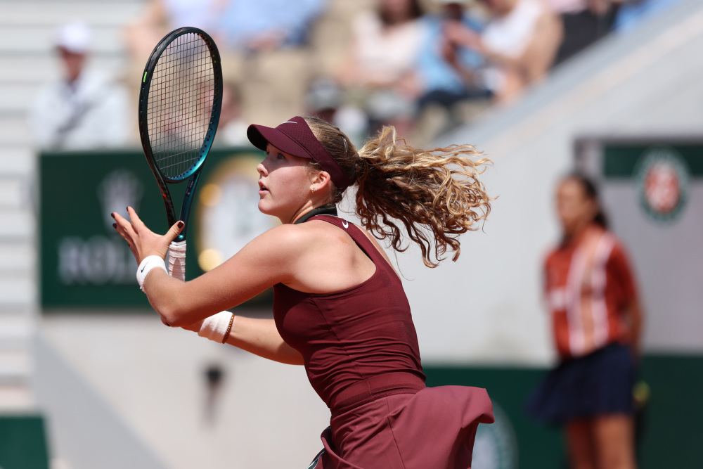 证了他不屈 证了他不屈