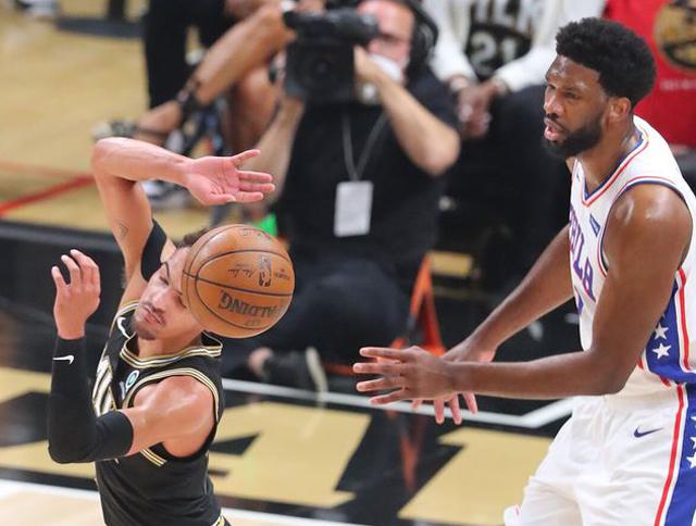 奏扳回比分 奏扳回比分