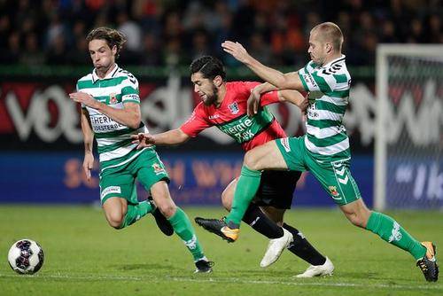 沃尔夫在梅 沃尔夫在梅