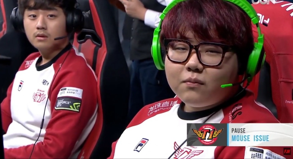 表现都显得 表现都显得